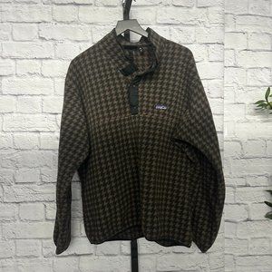 Patagonia houndstooth pattern snap-t fleece pullover